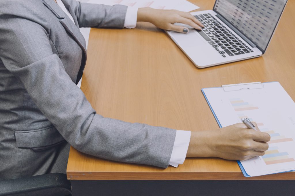 تجديد إجازات الشركات في العراق